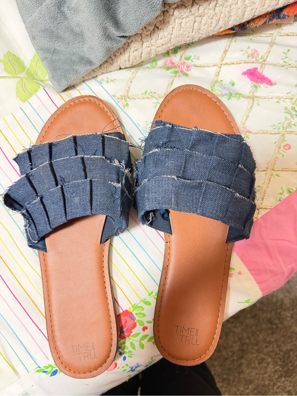 Time and Tru Women's Denim Woven Slide Sandals - Blue and Tan